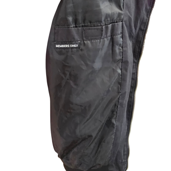 Racer Style Nickelodeon Jacket with Classic 90's Rugrats Graffic Art - Picture 7 of 13